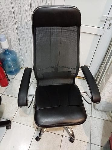 Ofis kresloları satılır. Her biri ideal veziyyetdedir.Qiymet 35 — 7