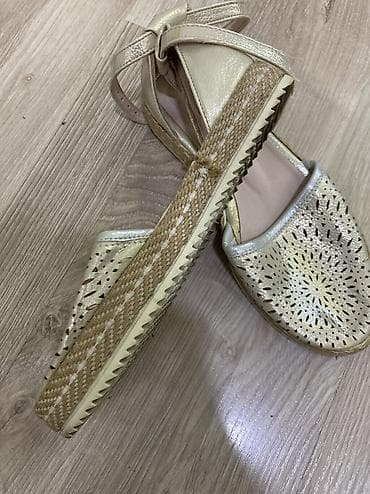 Basanoşka və səndəllər: Qadın espadril ayaqqabısı - Rəng: açıq qızılı/metalik - Material: üst — 2