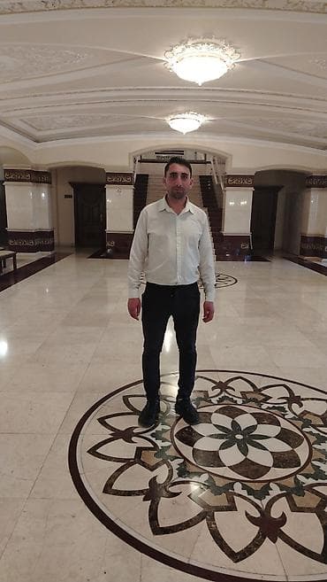 Otel, kafe, restoranlar: Ofisiant, Kişi, 26 yaş, 3-5 illik təcrübə — 1