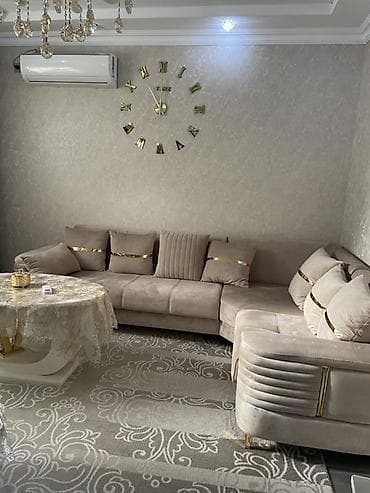 qapi seyf: Masa və oturacaqlar — 4