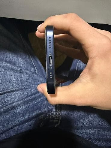 iphone adapder: IPhone 15 — 4