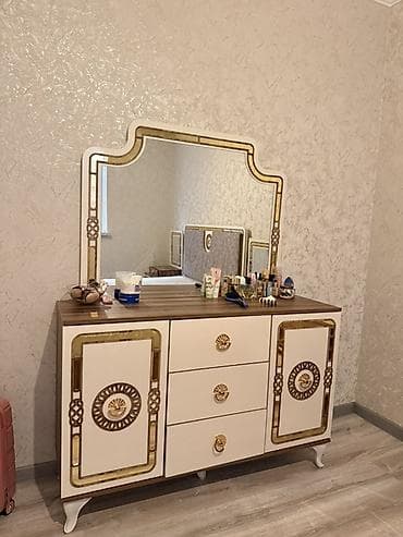 kuxna meneli: Zərif klassik dizaynlı mebel dəsti Yataq otağı: 2 il işlənib - 2 — 6