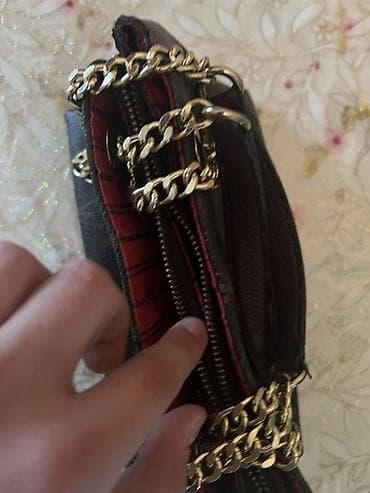 Çiyin çantası, Louis Vuitton — 2