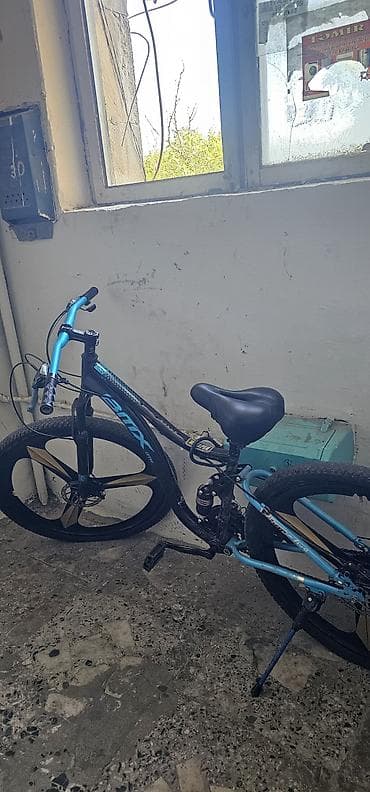 yol velosiped satilir: BMX GT x tipli dağ velosipedi endirim olacaq - Rəng: qara–mavi - — 1