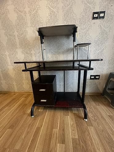 komputer: Düz masa, Polkalı, Siyirməli, Metal, Zəmanətsiz, Kredit yoxdur — 1