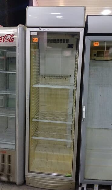 işlənmiş ucuz soyuducu: Vitrin tipli ticarət soyuducusu - Şüşə qapılı, dikey vitrində displey — 1