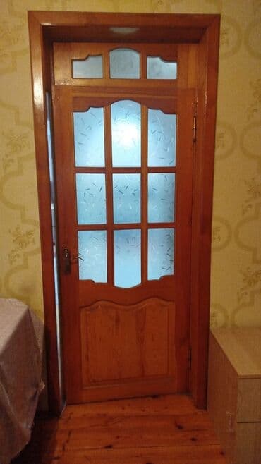 taxta palet: Taxta çərçivəli şüşəli otaq qapısı. - Material: cilalanmış təbii ağac — 1