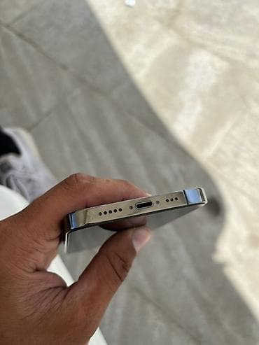 telefon 1970: İphone 13 Pro heç bir problemi yoxdur. Hərbirşeyi zavoddur Pili 92 — 4