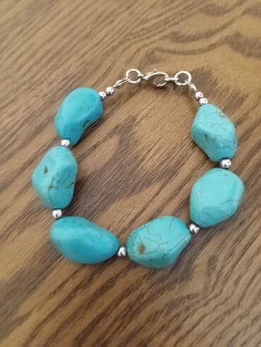 firuzə qaşlı uzuklər: Türkuz daşlardan hazırlanmış zərgərlik dəsti - Dəst tərkibi: 1 ədəd — 4