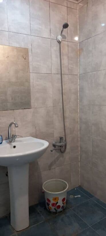 kiraye evler elmler metrosu: Telnovda kirayə ev verilir. Şəkildə görünən əşyalarla verilir. İstilik — 9