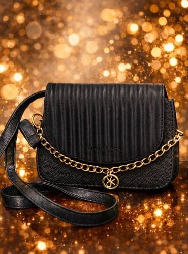 ariqlama dermani: Charles & Keith zəncir detallı çiyin çantası - Rəng: qara - — 1