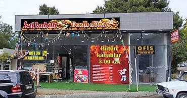 Рекламные щиты: SALAM. ŞƏXSİ BİZNESİMİ SATIRAM. GÜNDƏLİK MÜSTƏRİSİ OLAN YERDİ. ŞƏXSİ — 2