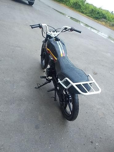 Moped/motosiklet – şəhər içi və qısa məsafələr üçün praktik nəqliyyat