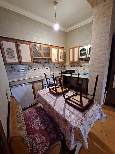 ecemide kiraye evler 2025: Xırdalanda 3 saylı məktəbin yanında. 13/13. Mansard 2 otaqlı Kirayə — 2