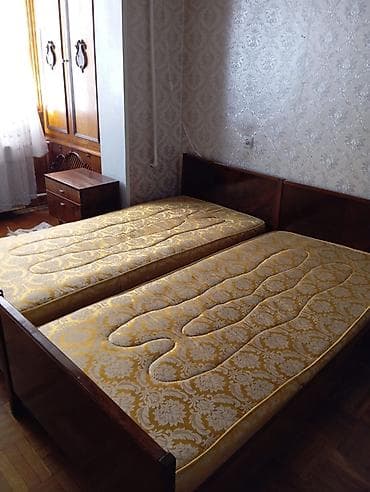 İkisi 80 AZN - Material: möhkəm ağac karkas, laklı parıltılı səth - — 2