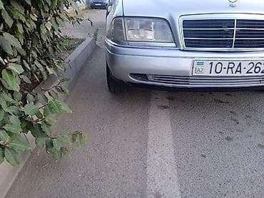 islenmis avtomobiller: - Disklər: Mercedes-Benz orijinal yüngül lehimli disklər (5 cüt şüalı — 8