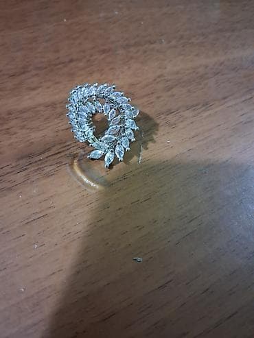 sac uzadan: Zərgərlik broşu – gümüşü tonlarda dairəvi dizayn - Naxışlı, dairəvi — 1