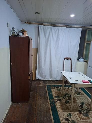 iki otaqlı evlərin kirayəsi: 3 otaqlı geniş otaqlari var. 2böyük eyvani var 5/1mertebesi. Qara — 7