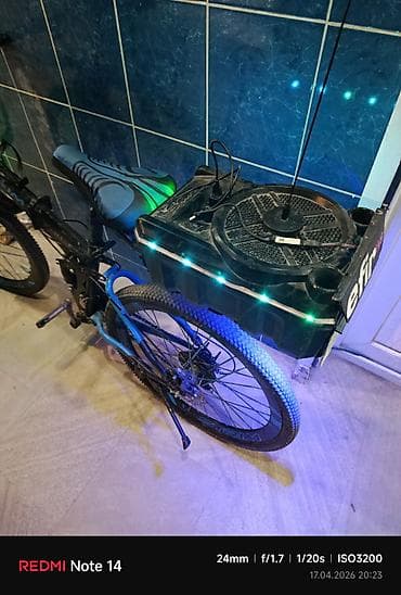 velosiped ucun isiqlar: STRİM 26 lıq satılır. Əlaqə üçün Whatsapp 0993011915 Üsdündə nə — 4