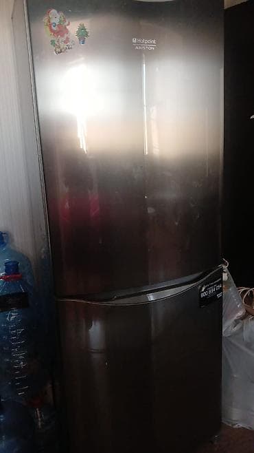 dispenser satışı: Hotpoint Ariston soyuducu. 1 Tek qazinda problem var . dewikdi — 1