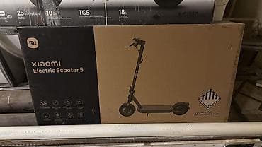mi scooter: İşlənmiş Elektrik samokat 10", 501 - 750 Vt, 16 - 25 km/s, Ünvandan götürmə — 3