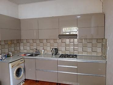 Ev üçün mebel: *ZB* *MƏTBƏX MEBELİ* Qiymət *600 AZN* ölçü *3.20/1.25* üzerinde *qaz — 1