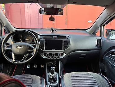 Kia Rio: 1.4 l | 2013 il Sedan — 6