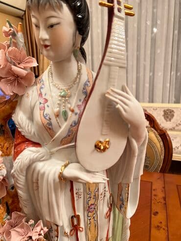 qapilar 2ci el: Fiqur, rəng - Ağ — 2