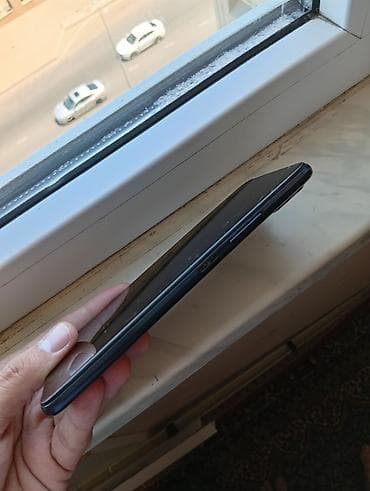 Realme C21Y, 64 GB, rəng - Qara, Qırıq — 2