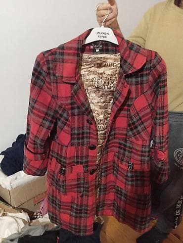 Toy paltarları və aksesuarları: Qadın üst geyimləri dəsti 1) Bordo qısa qışlıq jaket - Brend: AJ — 2