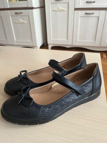 детские балетки для танцев: YeniQara rəngli, kəmərli və bantlı dəri balet ayaqqabısı. Ayaqqabının — 1