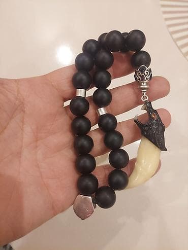 vasmi tesbeh: Təsbeh – bədii dizaynlı, canavar başlığı təbii canavar dişi və 925 — 1