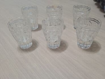 продам бутылки стеклянные: Рюмки — 2