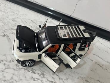 uşaq əşyaları: Land Rover Defender model avtomobil oyuncağı. Bu oyuncaq Land Rover — 9
