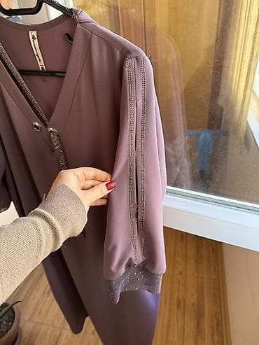 Zərif bənövşəyi rəngdə qadın donu - Model: rahat, sərbəst kəsimli lalafo.az -da Zərif bənövşəyi rəngdə qadın donu - Model: rahat, sərbəst kəsimli