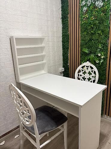 Gözellik salonunda dırnaq masası icareye verilir! Genclik metrosuna