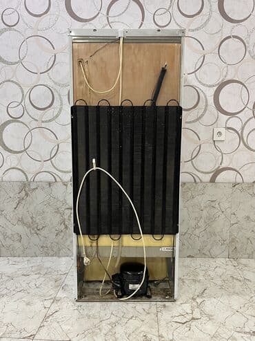 Məişət texnikası: İşlənmiş 2 qapılı Indesit Soyuducu Satılır, rəng - Ağ — 4