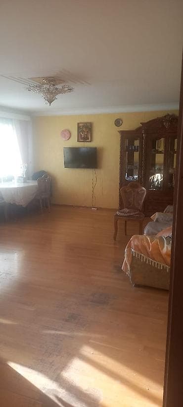 4 otaq: Bakı, Yeni Yasamal, 3 otaqlı, Köhnə tikili, m. İnşaatçılar, 90 kv. m — 10