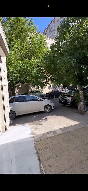 Комнаты: Nerimanovda metrodan 3/4 deq mesafede LİFE CENTİRİN arxasi qadin — 4