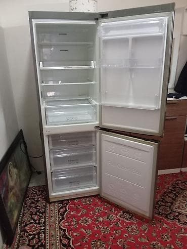 Мобильные телефоны и аксессуары: 2 двери Samsung Холодильник Продажа, цвет - Серебристый — 2