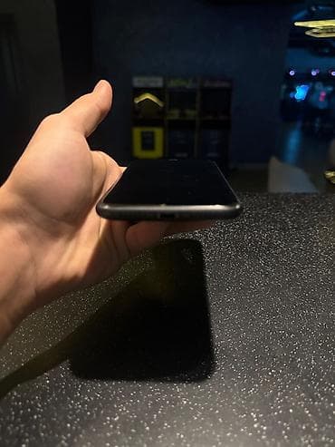 redmi note 12 pro plus qiyməti: IPhone 11, Qara, Face ID — 3