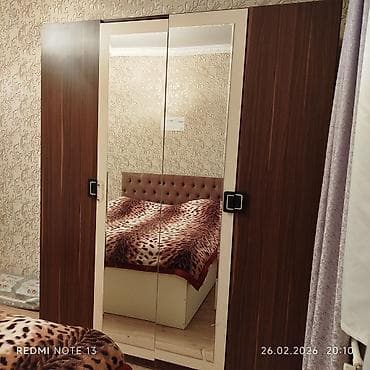 paltar işkafi: İşlənmiş, 4 qapılı, Güzgülü, Qəhvəyi, Digər material, Kupe, Düz dolab — 1