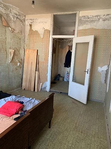 gence emlak satisi: Bakı, Qaraçuxur qəs., 4 otaqlı, Köhnə tikili, 100 kv. m — 2