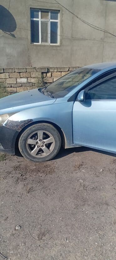 çeşka disk: Chevrolet Cruze: 1.4 l | 2011 il 393400 km Sedan — 5