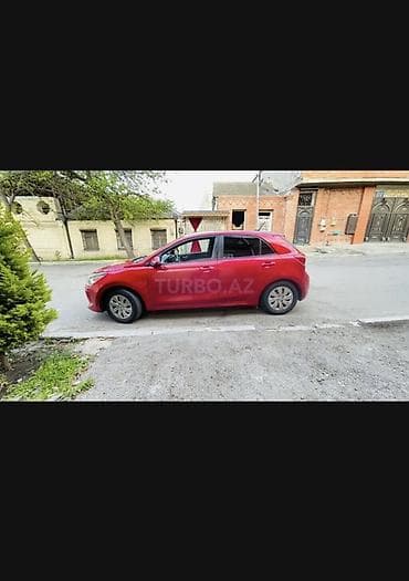 qırmızı maşınlar: Kia Rio: 1.6 l | 2019 il Hetçbek — 3