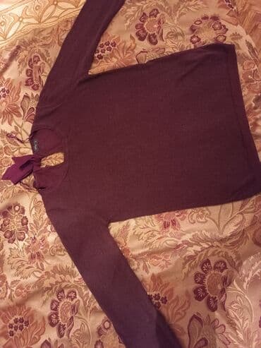 флисовые кофты бишкек: Kofda calliopeden alinib yenidir hec bir deffecti yoxdur s razmere — 1