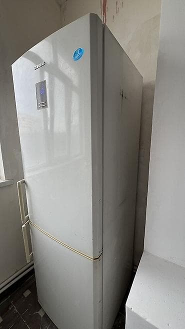 samsung soyuducu: 2 qapılı Samsung Soyuducu Satılır, rəng - Ağ — 2