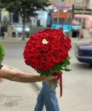 el bilendiri: Buketlər, səbətlər — 2