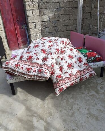 Rəflər: Ucuz taza çarpayı
Yun döşak 30 manat — 1