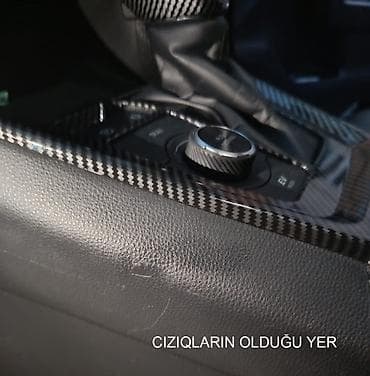 maped kreditle: Toyota RAV4 2019-2025 üçün 2 ədəd Karbon Fiber Naxışlı, Mərkəzi Konsol — 2